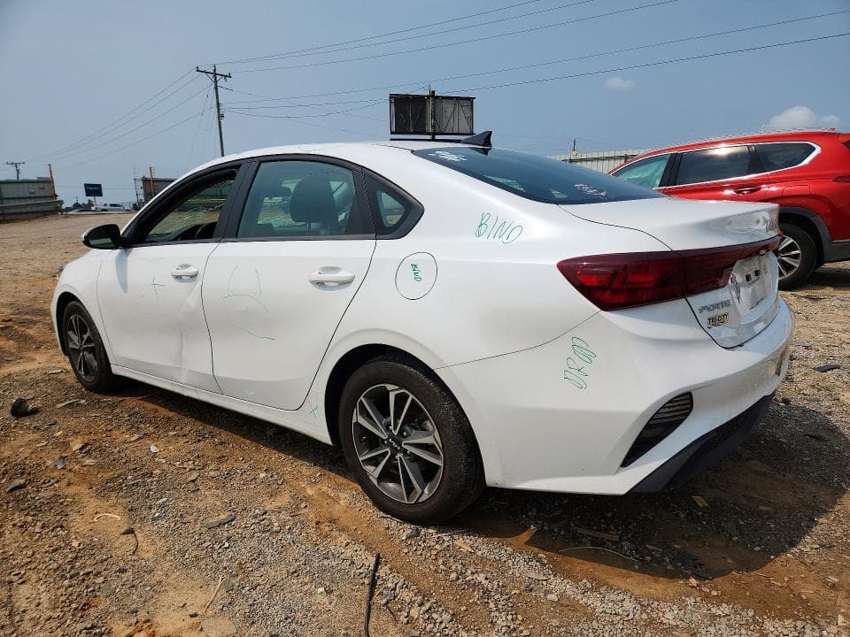 2024 KIA FORTE LXS 2