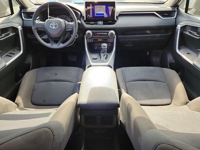 2025 TOYOTA RAV4 LE 8