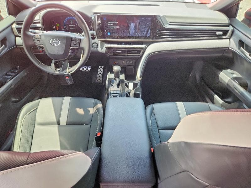2025 TOYOTA CAMRY SE 8