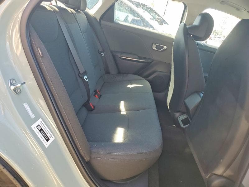 2025 KIA K4 LXS 10