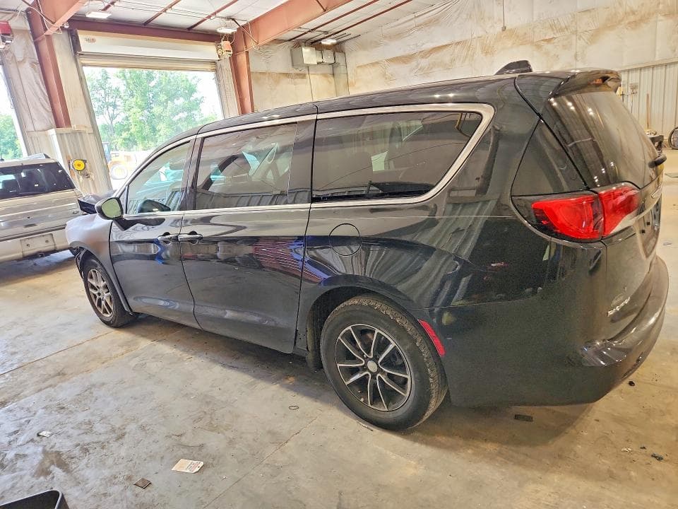 2017 CHRYSLER PACIFICA TOURING 2