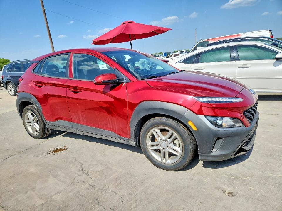 2023 HYUNDAI KONA SE 4