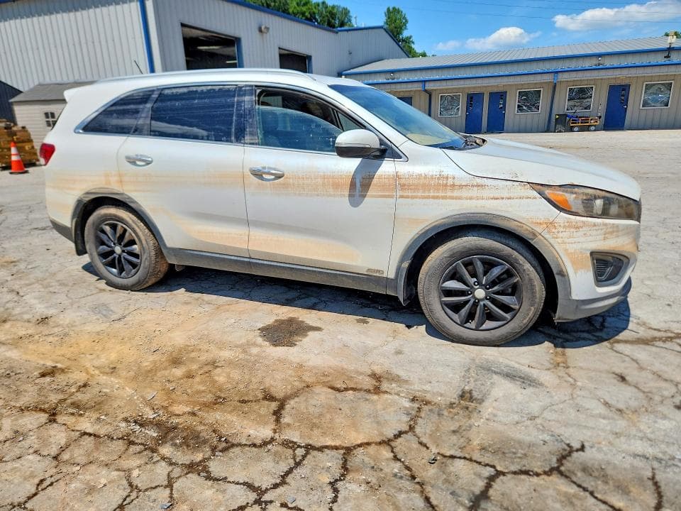 2017 KIA SORENTO LX 4
