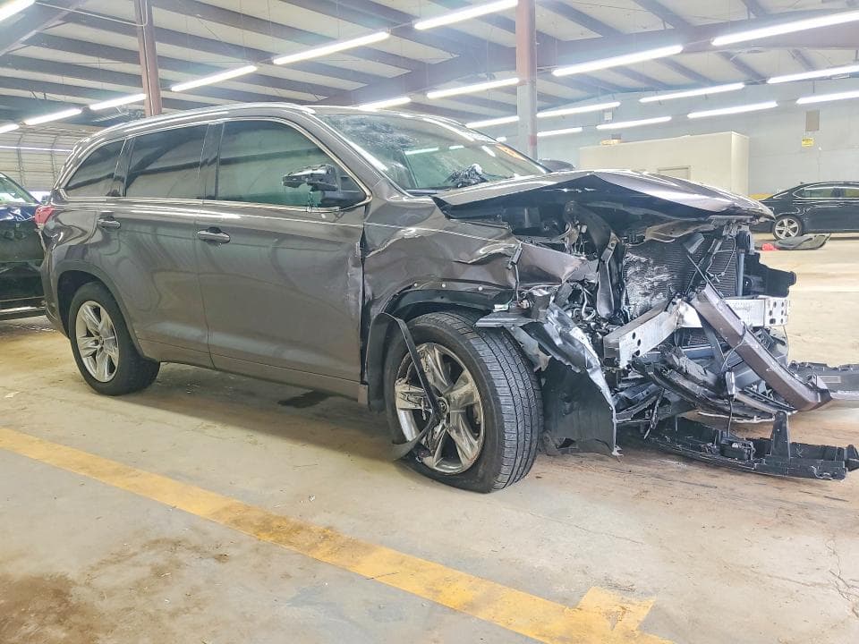 2017 TOYOTA HIGHLANDER LIMITED 4
