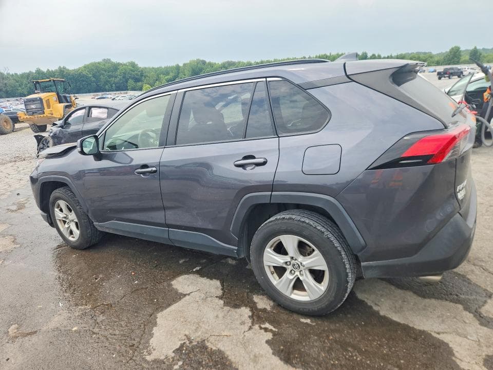 2019 TOYOTA RAV4 XLE 2