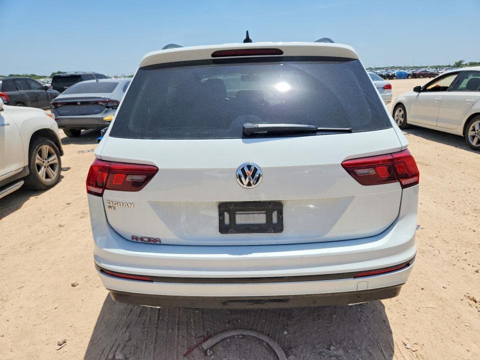 2021 VOLKSWAGEN TIGUAN SE 6