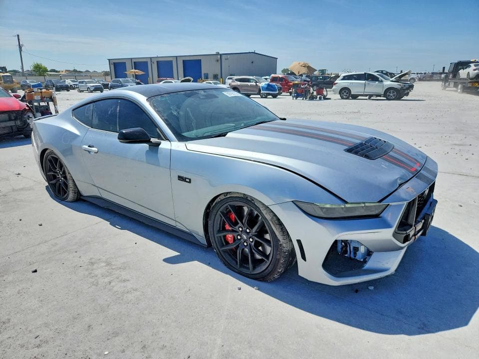 2024 FORD MUSTANG GT 4