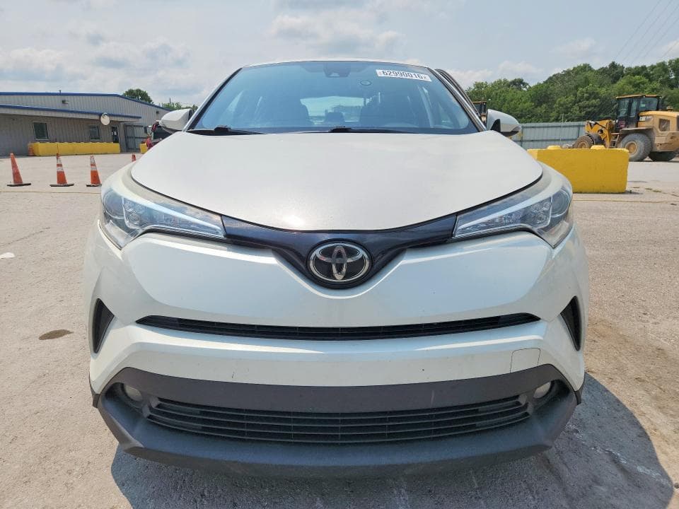 2018 TOYOTA C-HR XLE PREMIUM 5