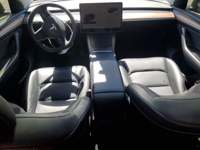 2022 TESLA MODEL Y 8