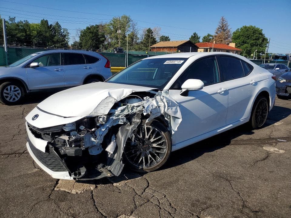 2025 TOYOTA CAMRY LE