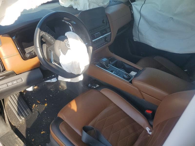 2023 NISSAN PATHFINDER PLATINUM 8