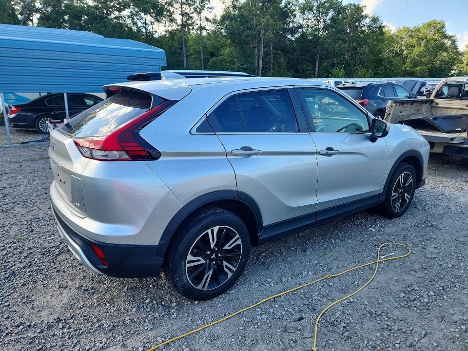 2024 MITSUBISHI ECLIPSE CROSS SE 3