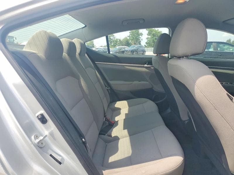 2019 HYUNDAI ELANTRA SEL 10