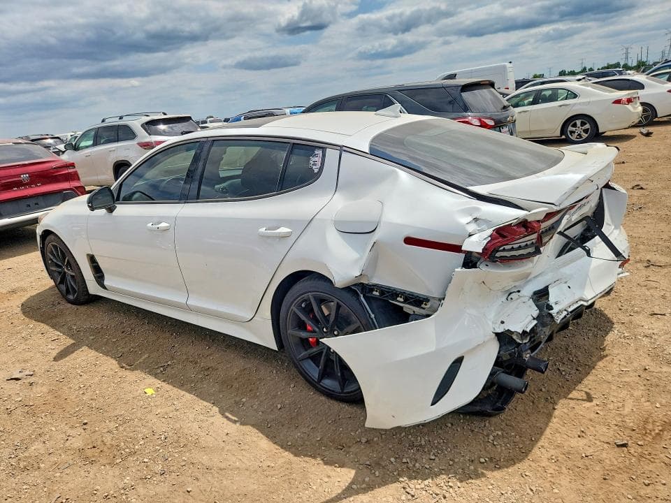 2022 KIA STINGER GT2 2