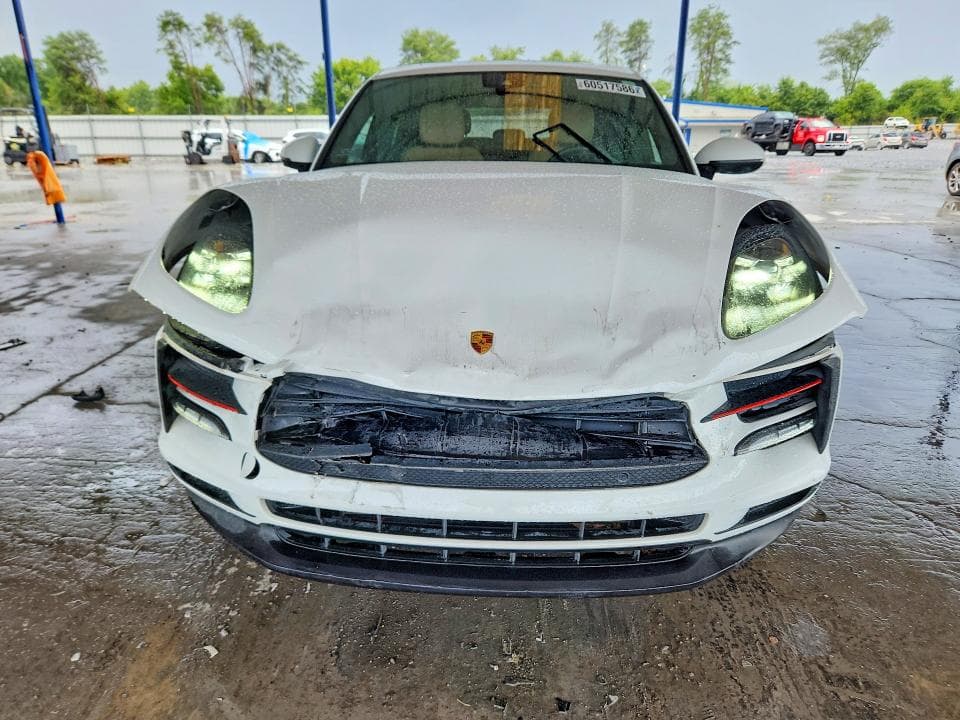 2021 PORSCHE MACAN 5