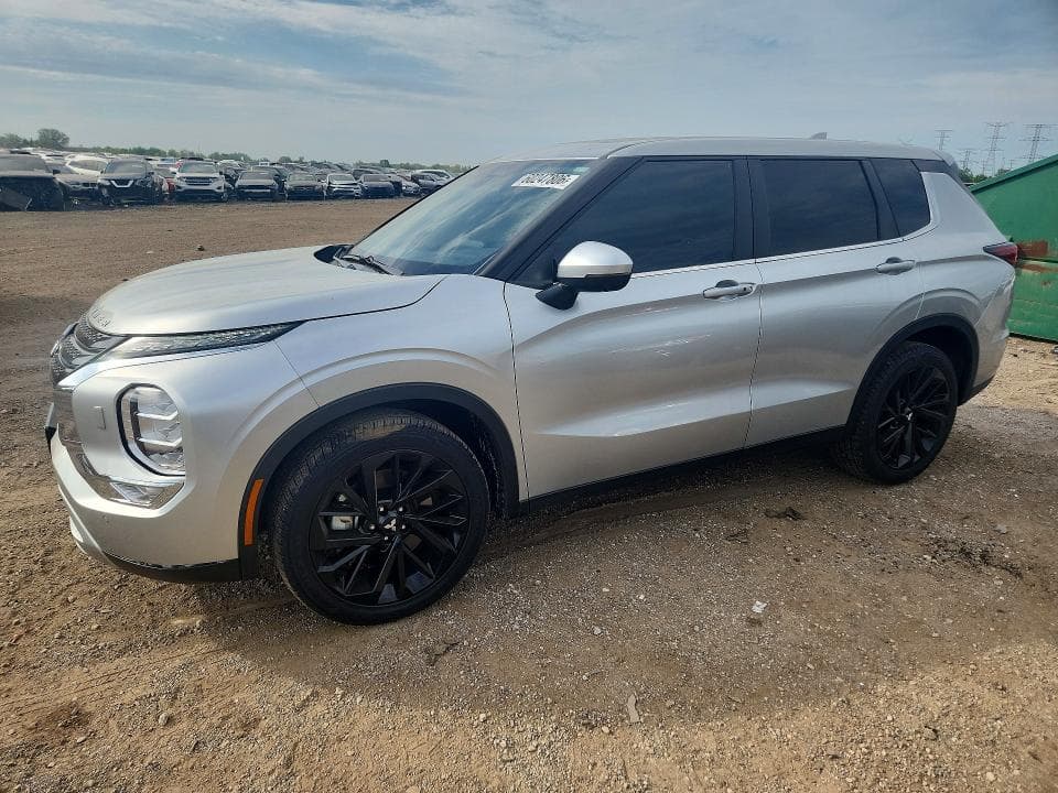2024 MITSUBISHI OUTLANDER SE - 1