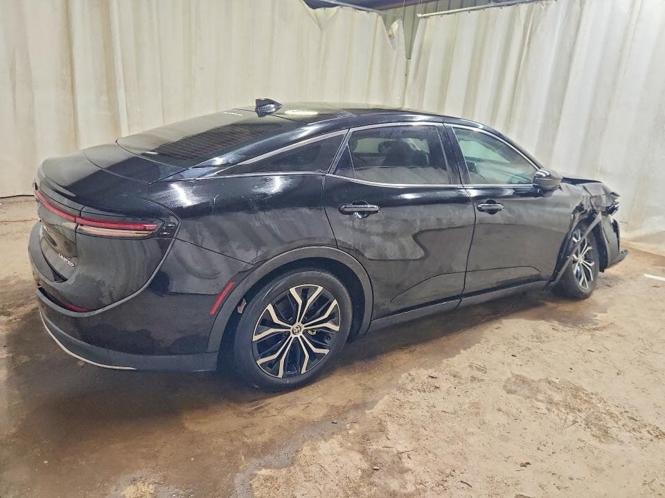 2023 TOYOTA CROWN LIMITED 3
