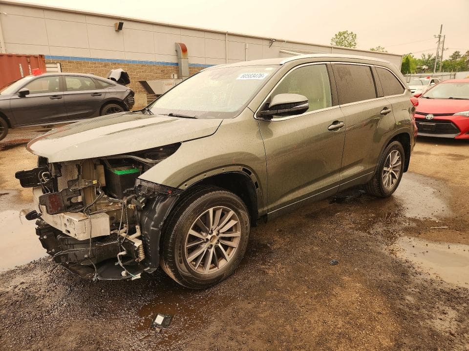 2018 TOYOTA HIGHLANDER XLE - 1