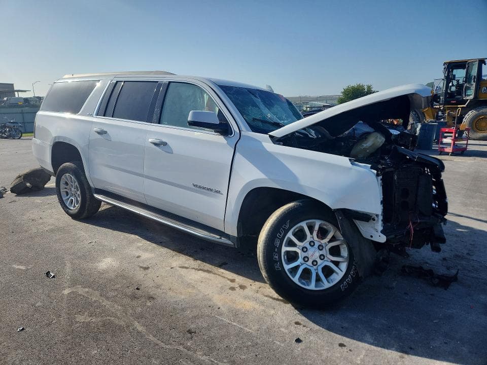 2017 GMC YUKON XL K1500 SLT 4