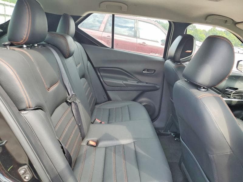 2020 NISSAN KICKS SR 10