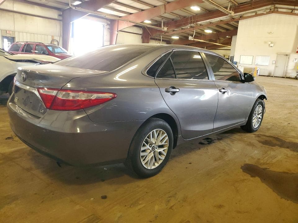 2017 TOYOTA CAMRY LE 3