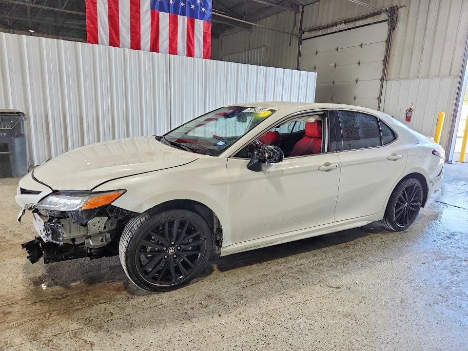 2024 TOYOTA CAMRY XSE - 1