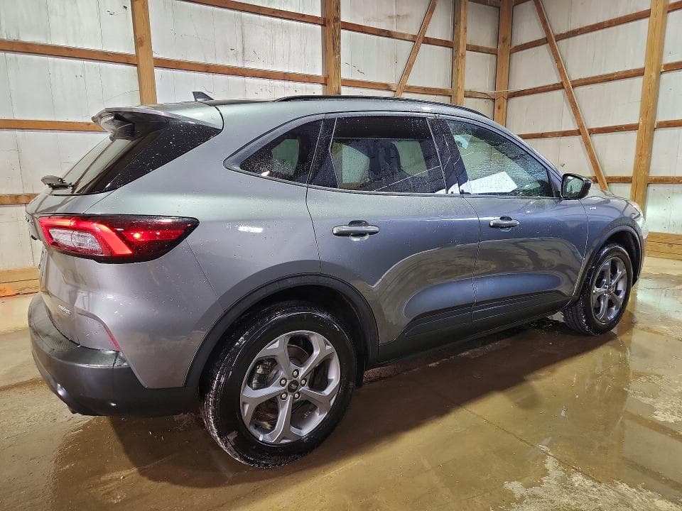 2026 FORD ESCAPE ST LINE 3