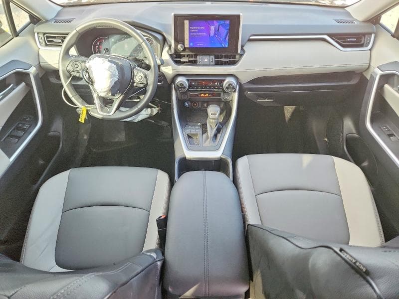 2025 TOYOTA RAV4 XLE PREMIUM 8