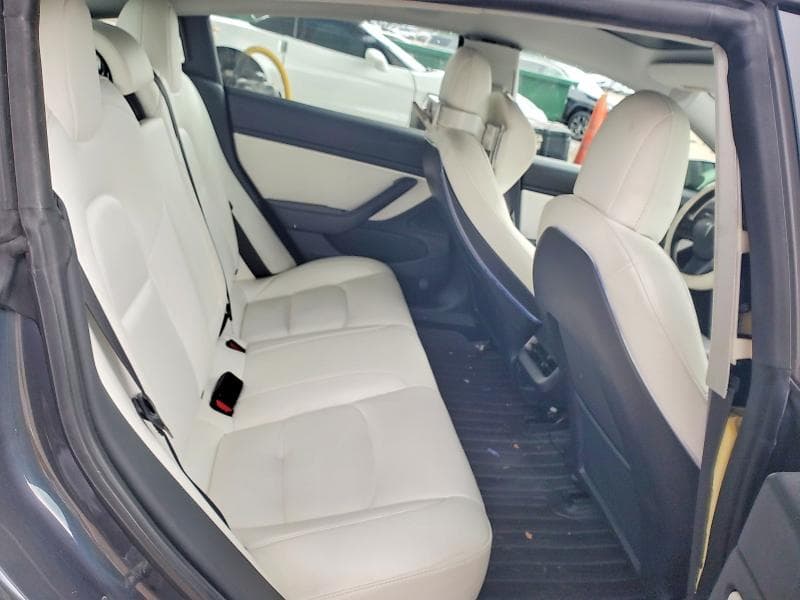 2021 TESLA MODEL 3 10