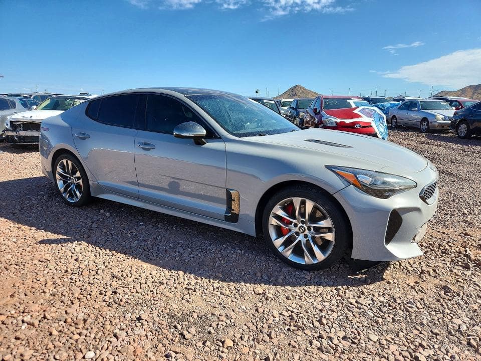 2020 KIA STINGER GT2 4