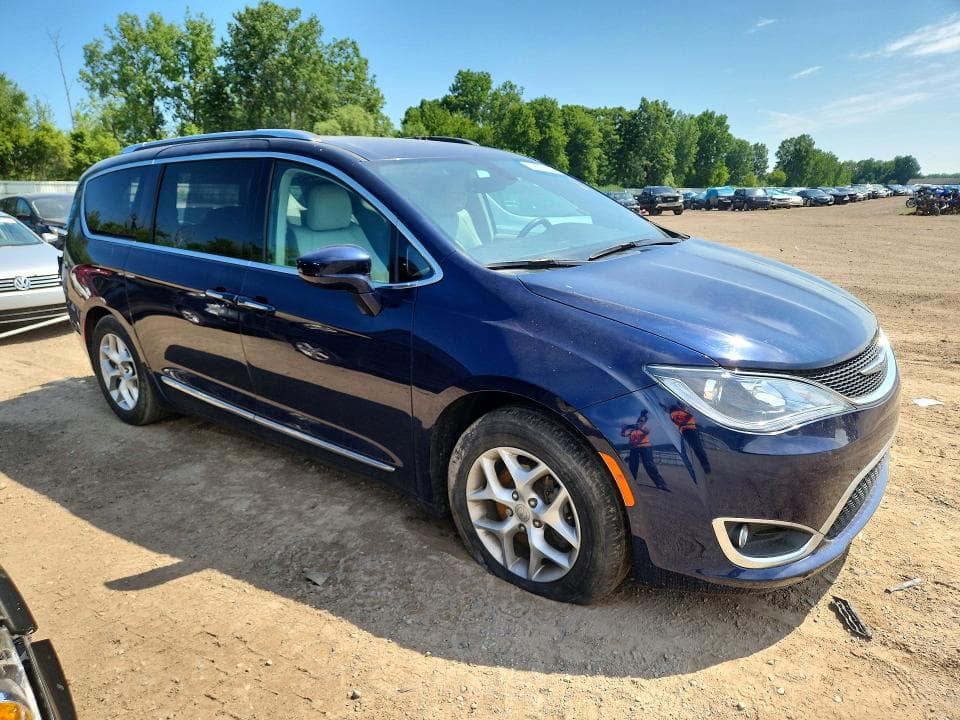 2019 CHRYSLER PACIFICA TOURING L PLUS 4