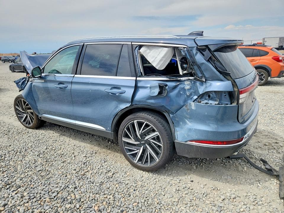 2025 LINCOLN AVIATOR RESERVE 2