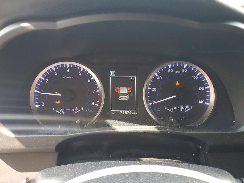 2019 TOYOTA HIGHLANDER LE 9