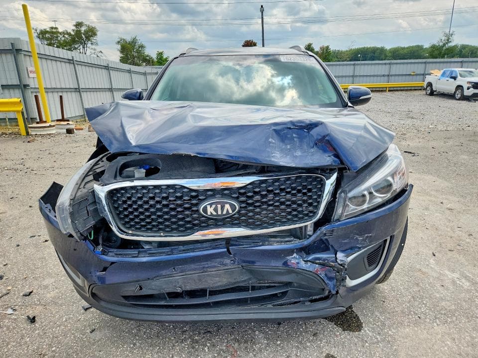 2018 KIA SORENTO LX V6 5