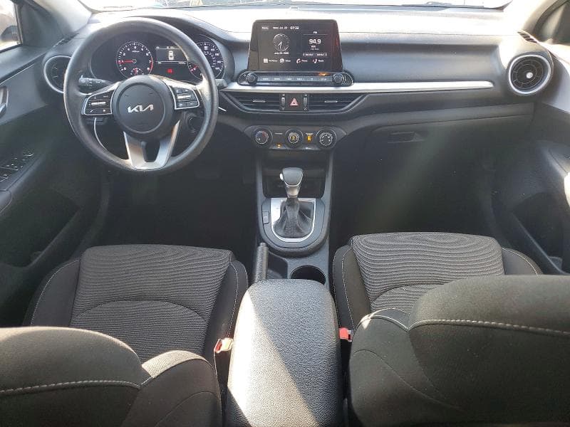 2024 KIA FORTE LXS 8
