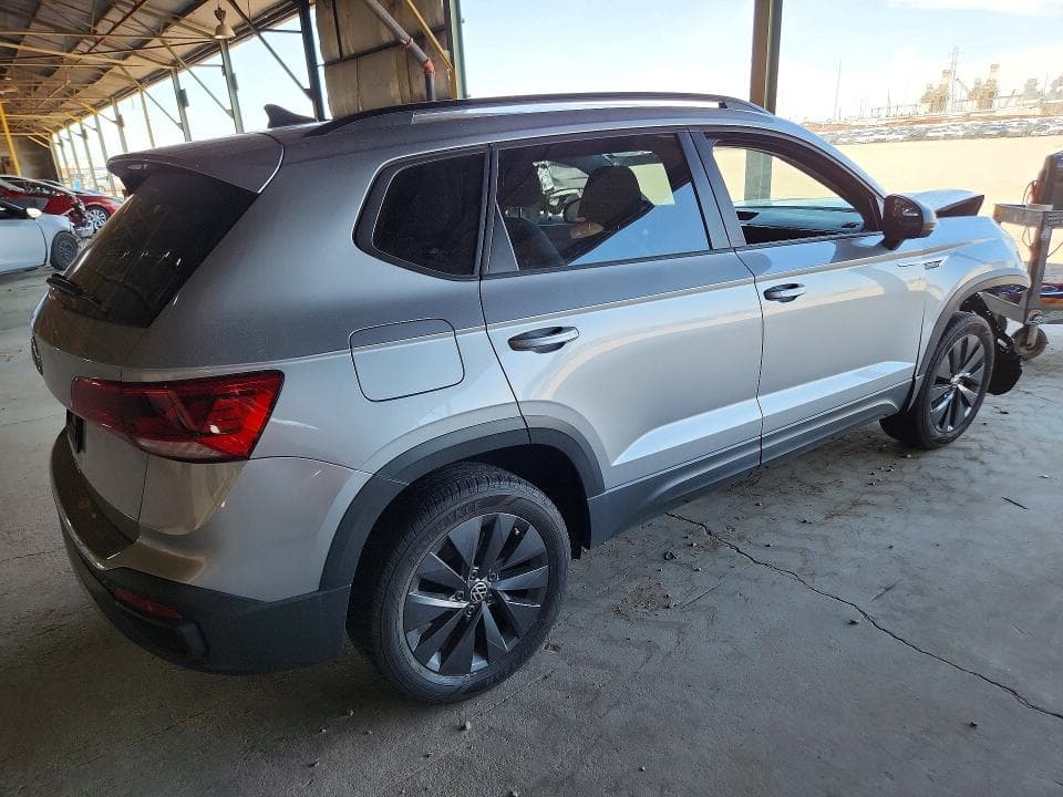 2023 VOLKSWAGEN TAOS S 3