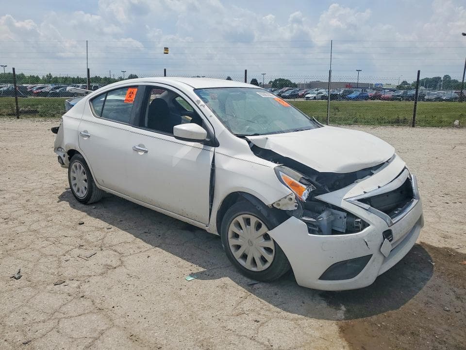 2018 NISSAN VERSA SV 4