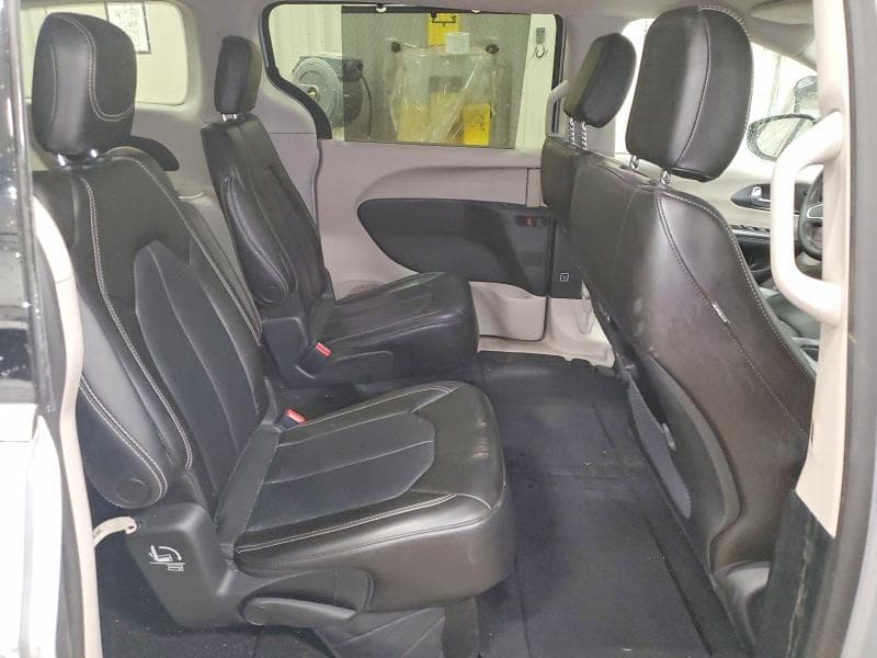 2023 CHRYSLER PACIFICA TOURING L 11