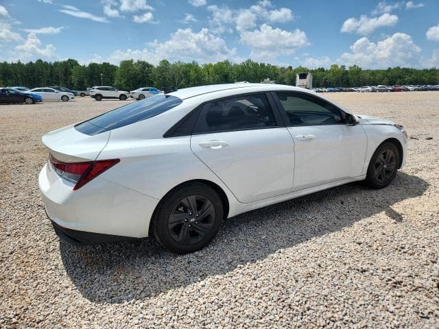 2023 HYUNDAI ELANTRA SEL 3