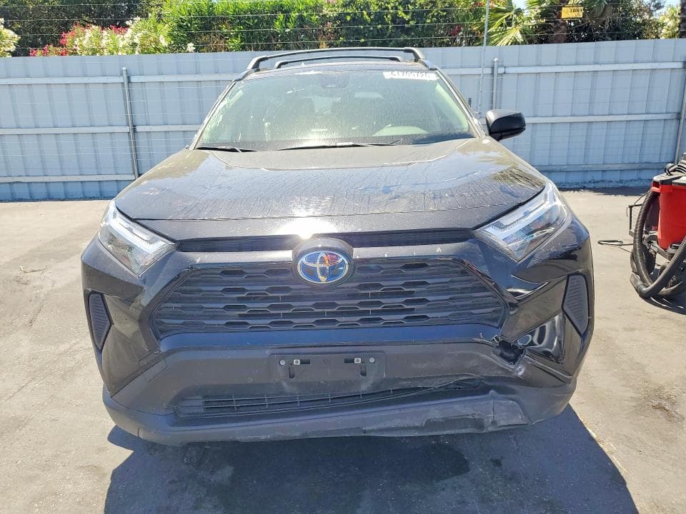 2024 TOYOTA RAV4 LE 5