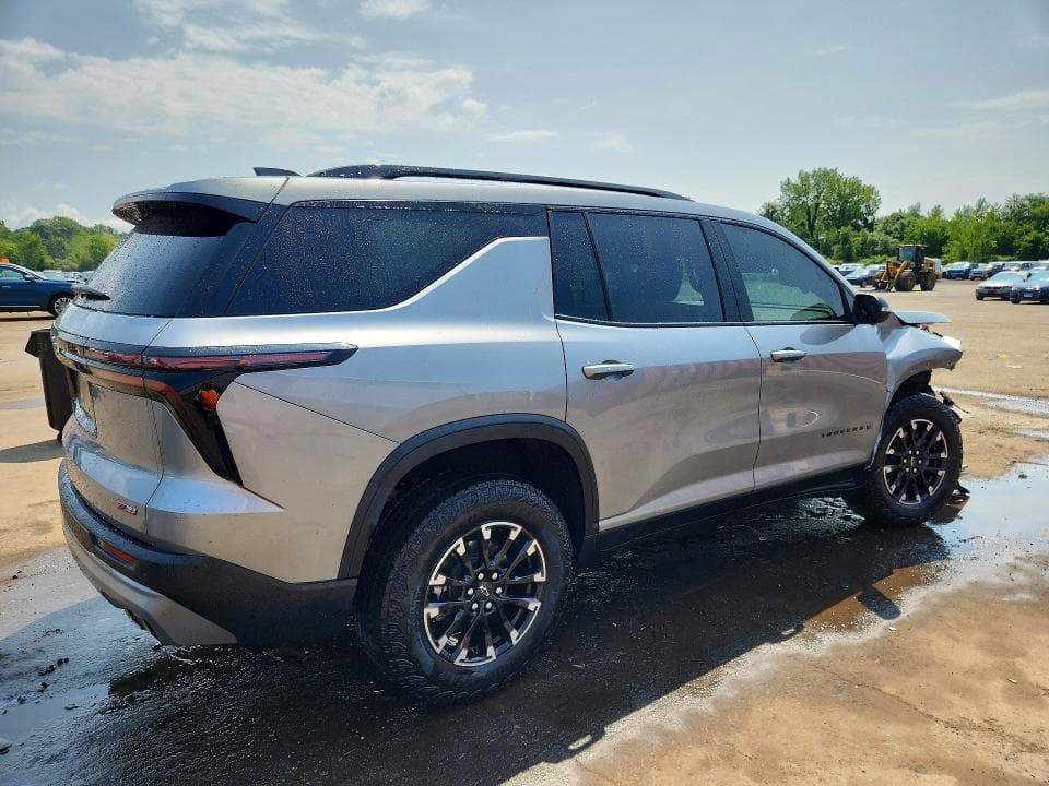 2025 CHEVROLET TRAVERSE Z71 3