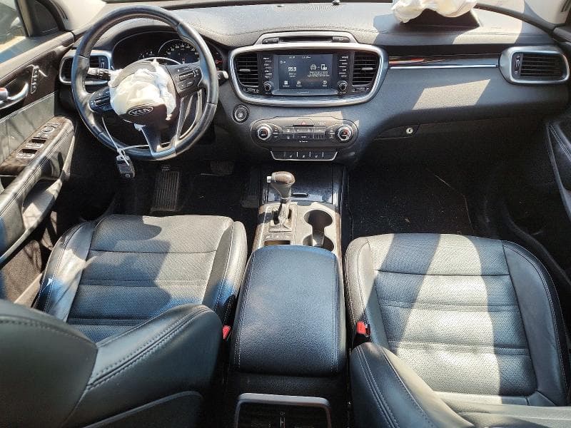 2017 KIA SORENTO EX 8