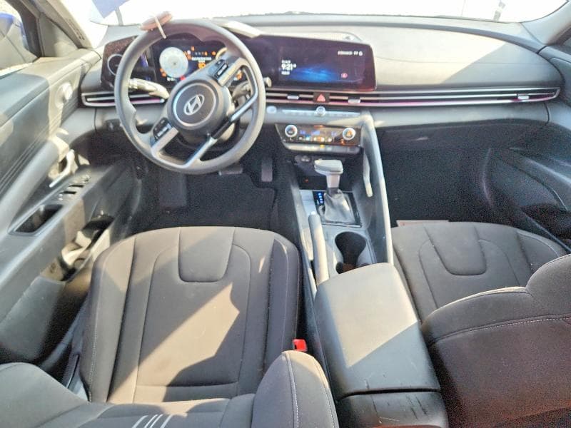 2024 HYUNDAI ELANTRA SEL 8
