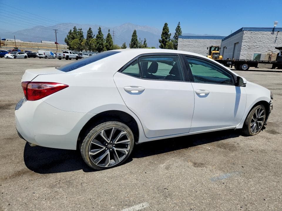 2019 TOYOTA COROLLA LE 3