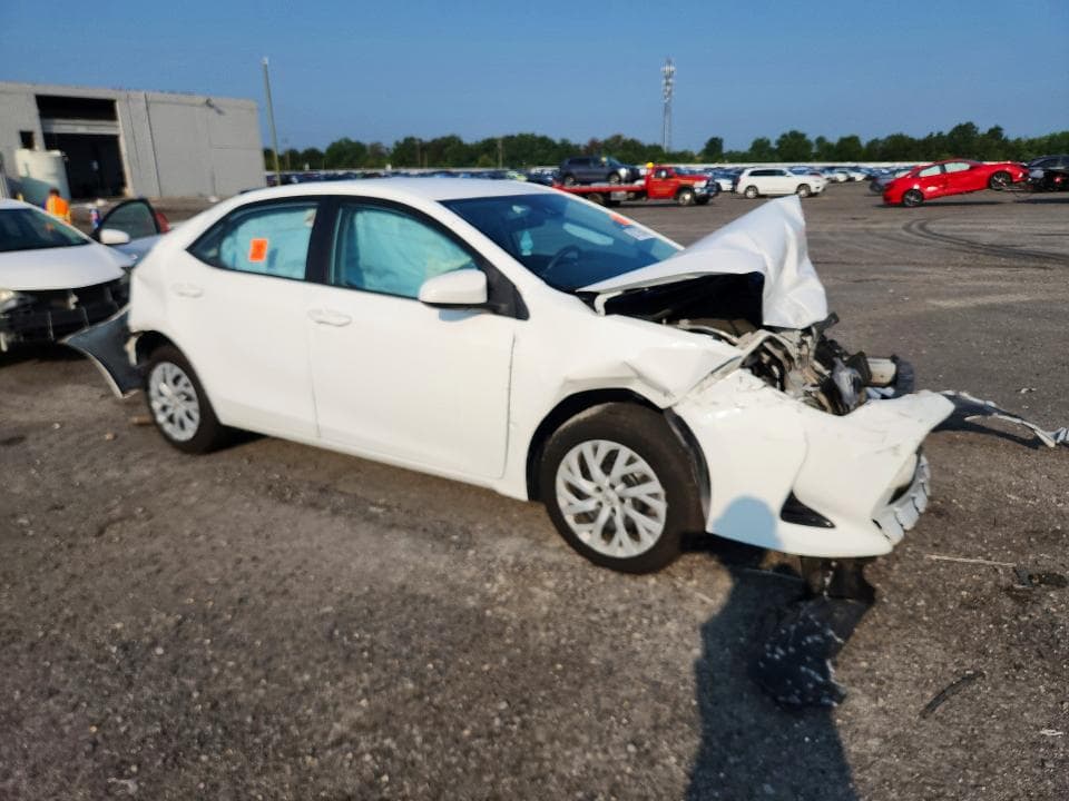 2019 TOYOTA COROLLA LE 4