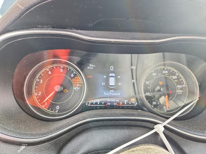 2023 JEEP CHEROKEE ALTITUDE LUX 9