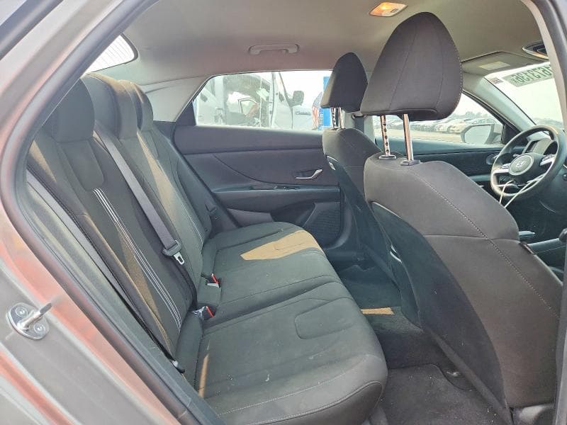 2023 HYUNDAI ELANTRA SEL 10