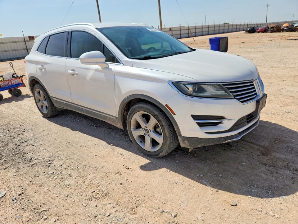 2017 LINCOLN MKC PREMIERE 4