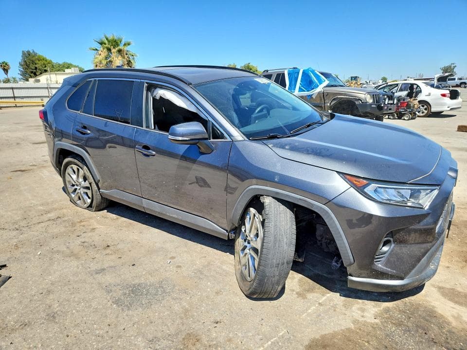 2021 TOYOTA RAV4 XLE PREMIUM 4