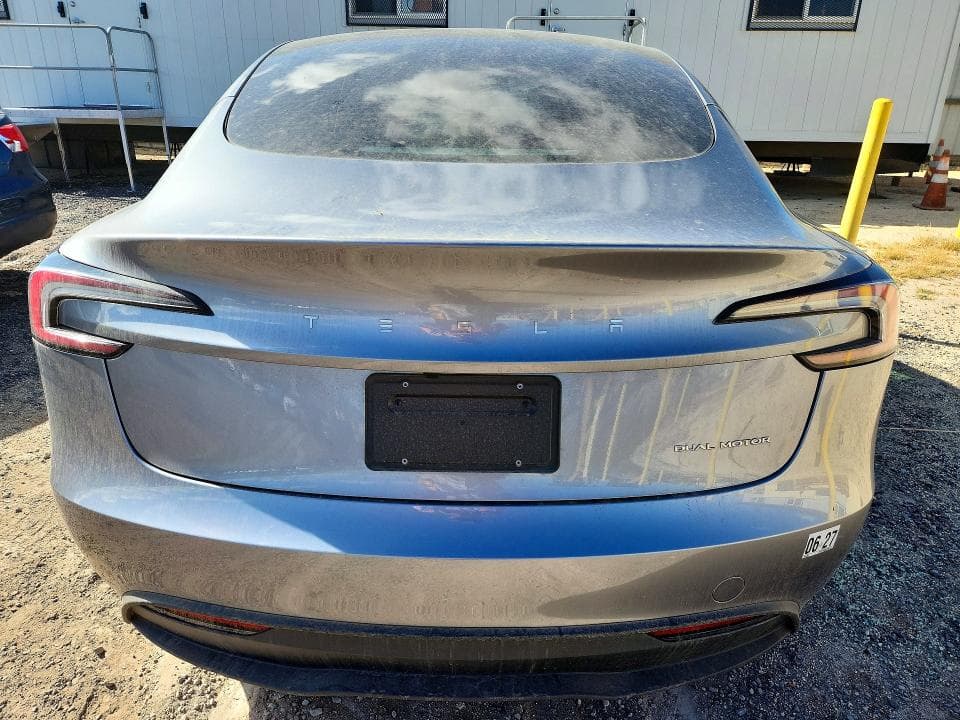 2025 TESLA MODEL 3 6